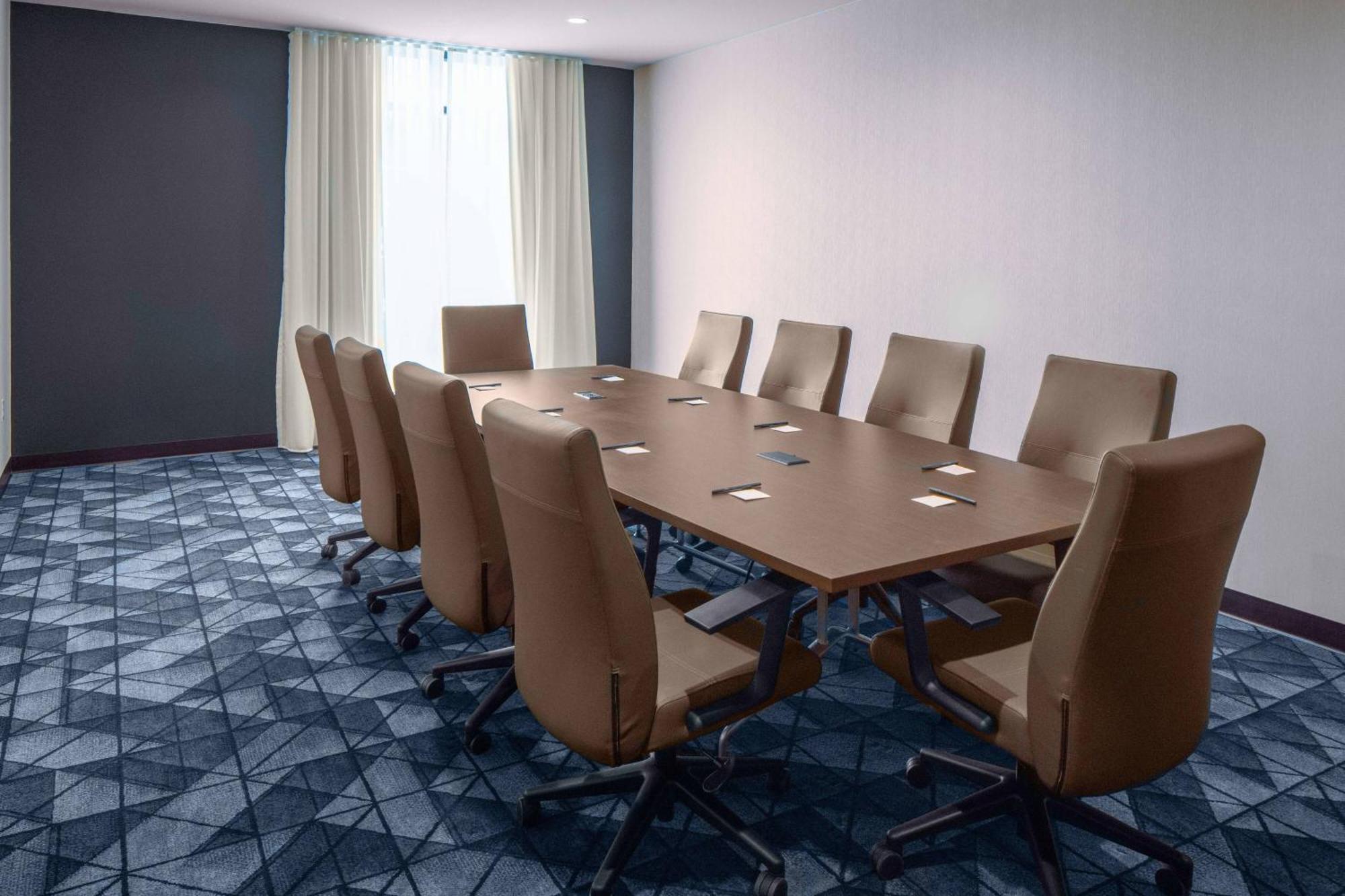 Courtyard By Marriott Jefferson City Bagian luar foto