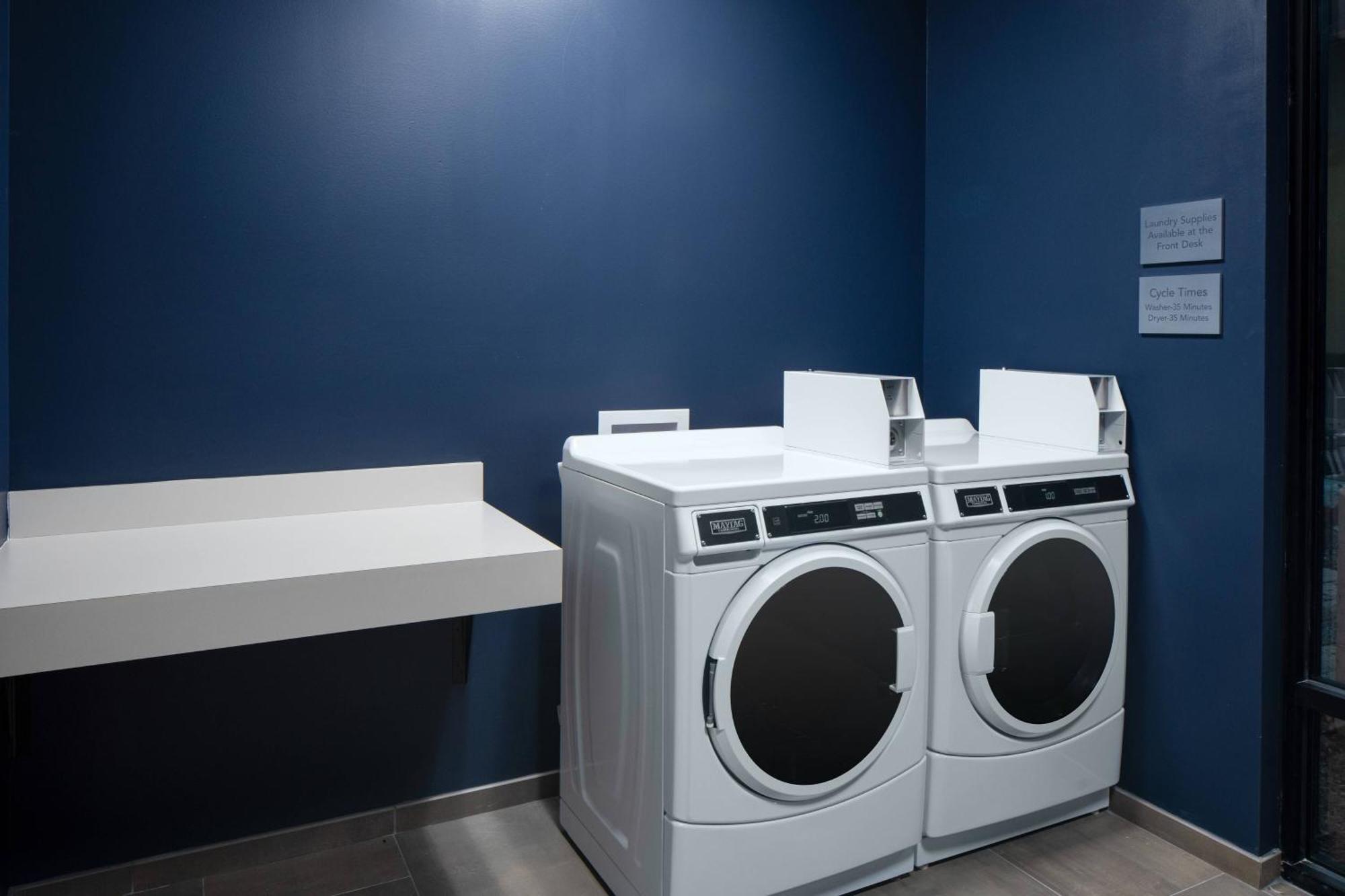 Courtyard By Marriott Jefferson City Bagian luar foto