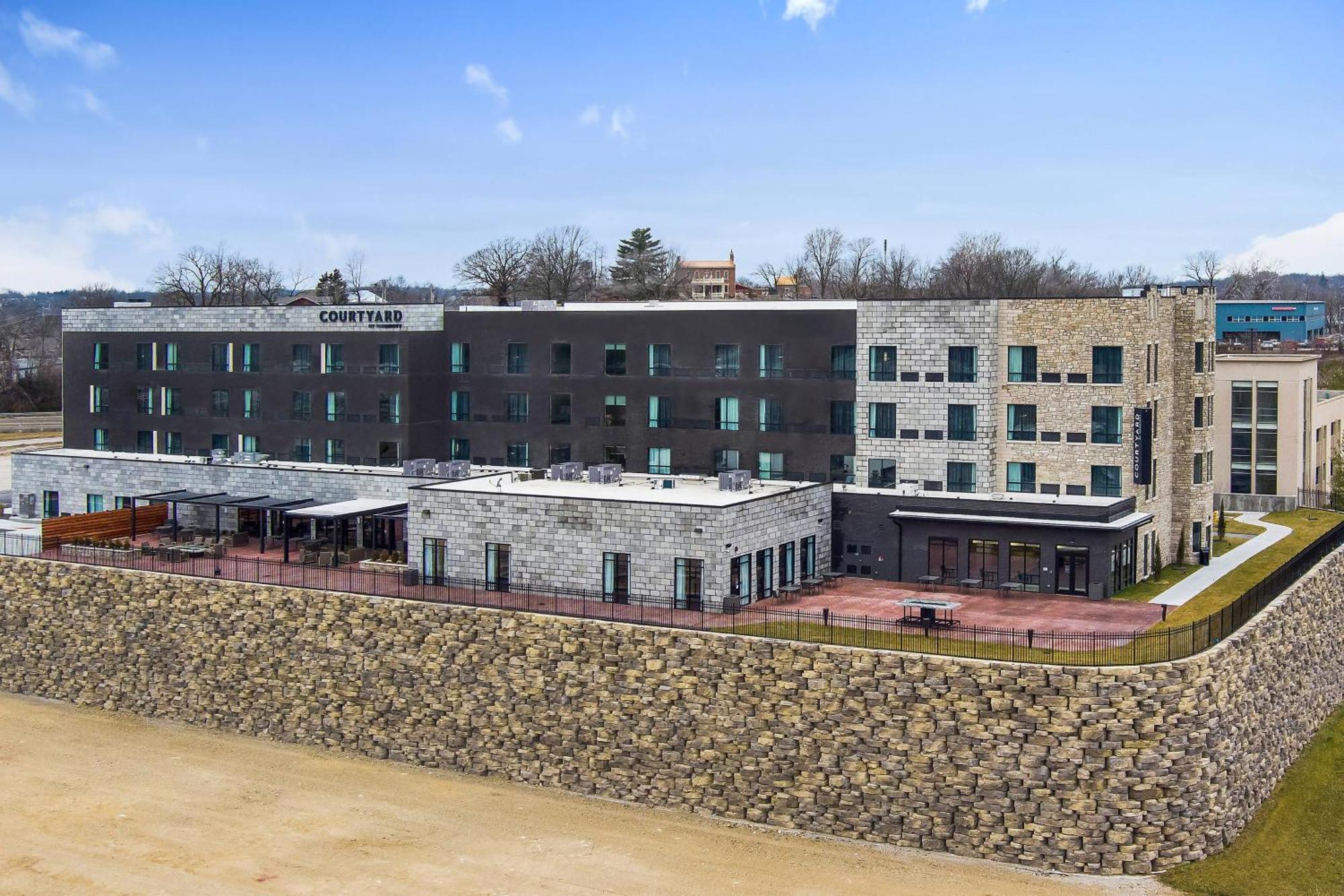 Courtyard By Marriott Jefferson City Bagian luar foto