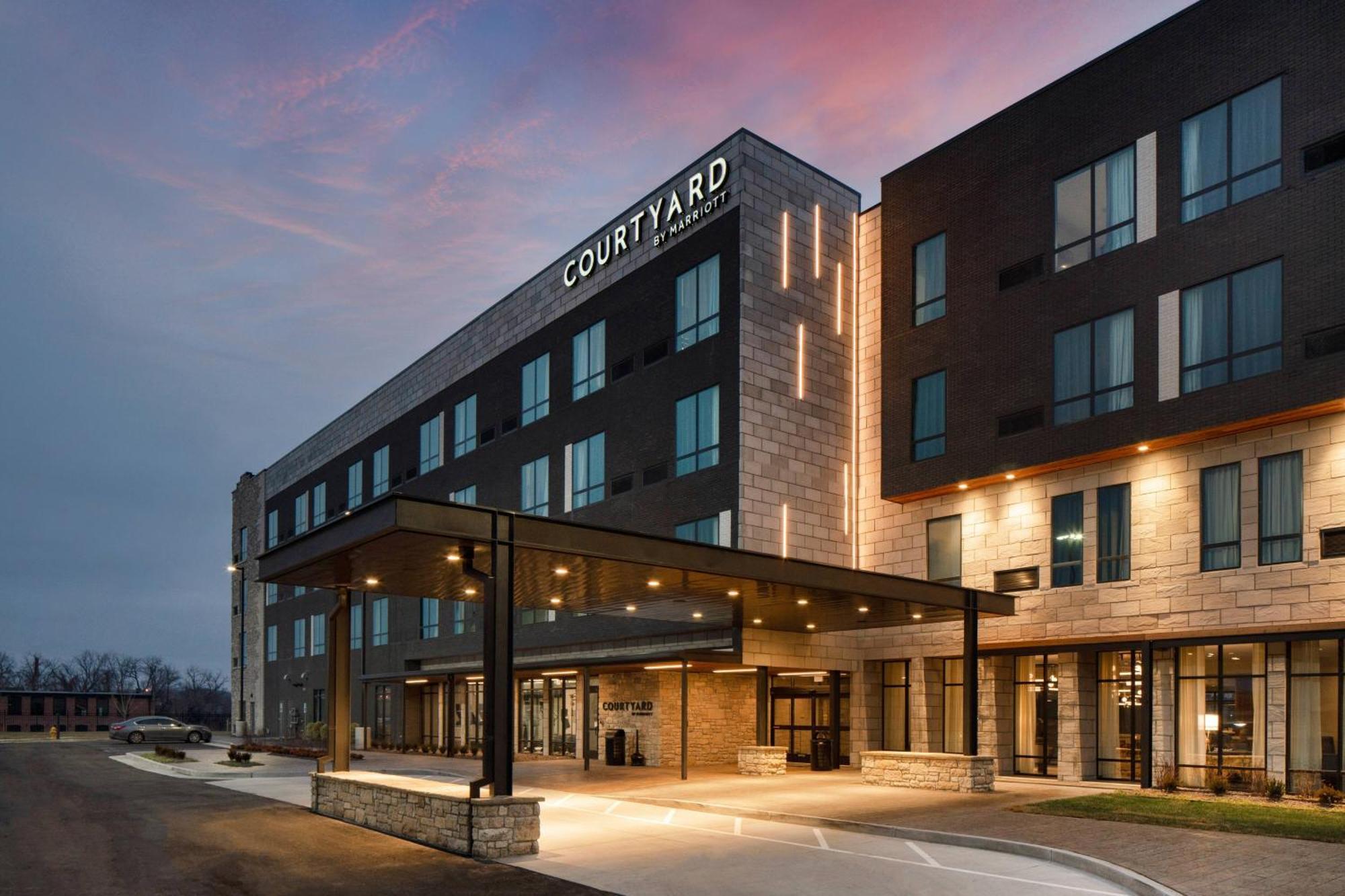 Courtyard By Marriott Jefferson City Bagian luar foto
